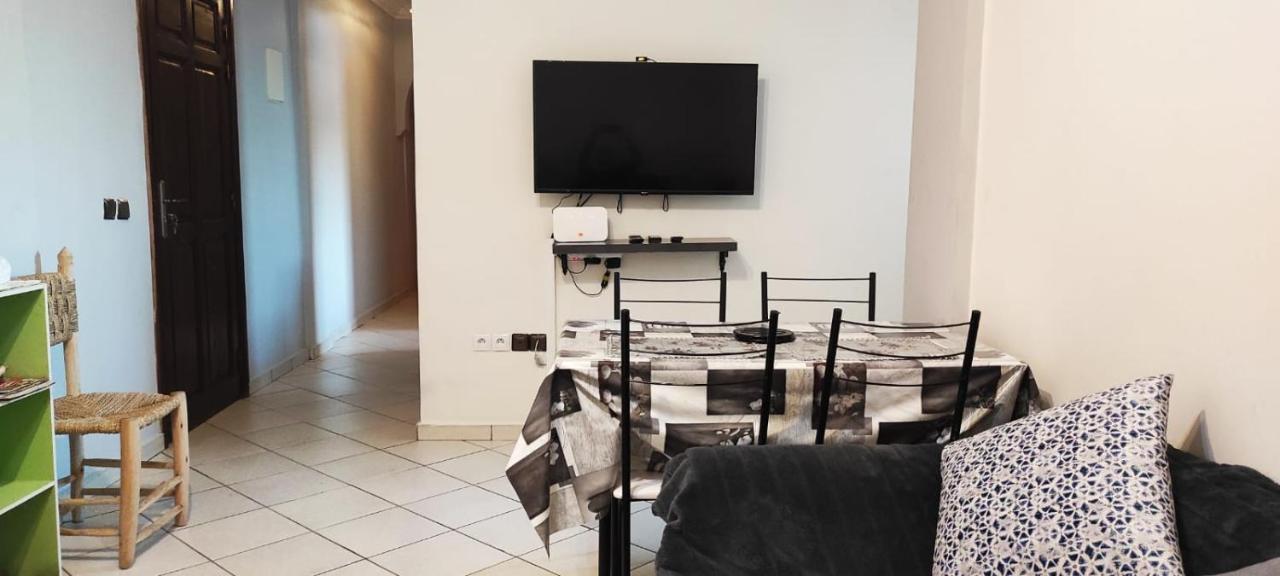 Bright Air Conditioned Apartment Near City Center 马拉喀什 外观 照片